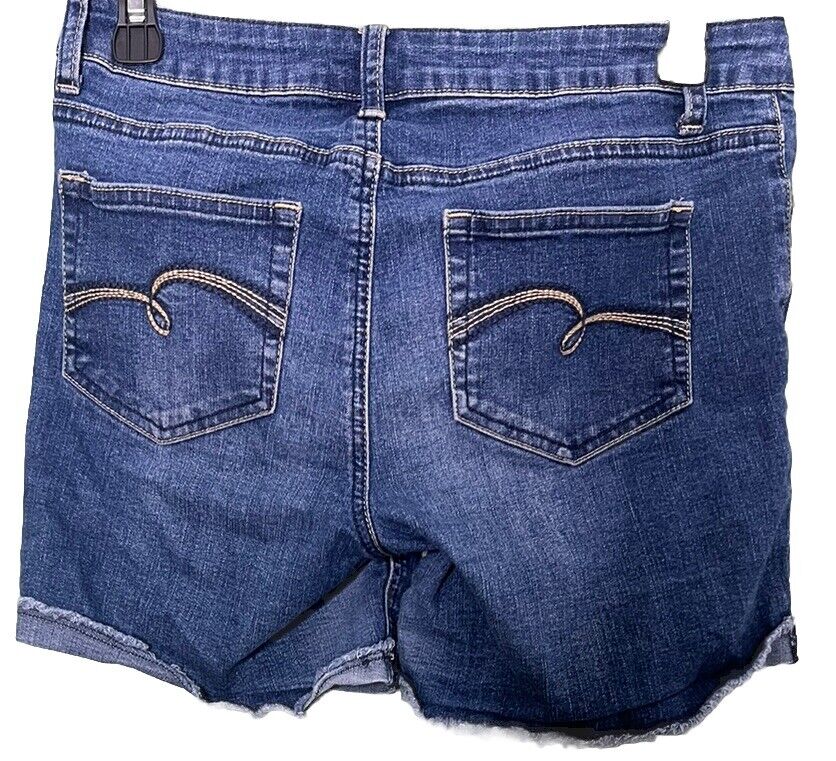 JUSTICE DENIM CLASSIC SHORT MEDIUM WASH SIZE 16