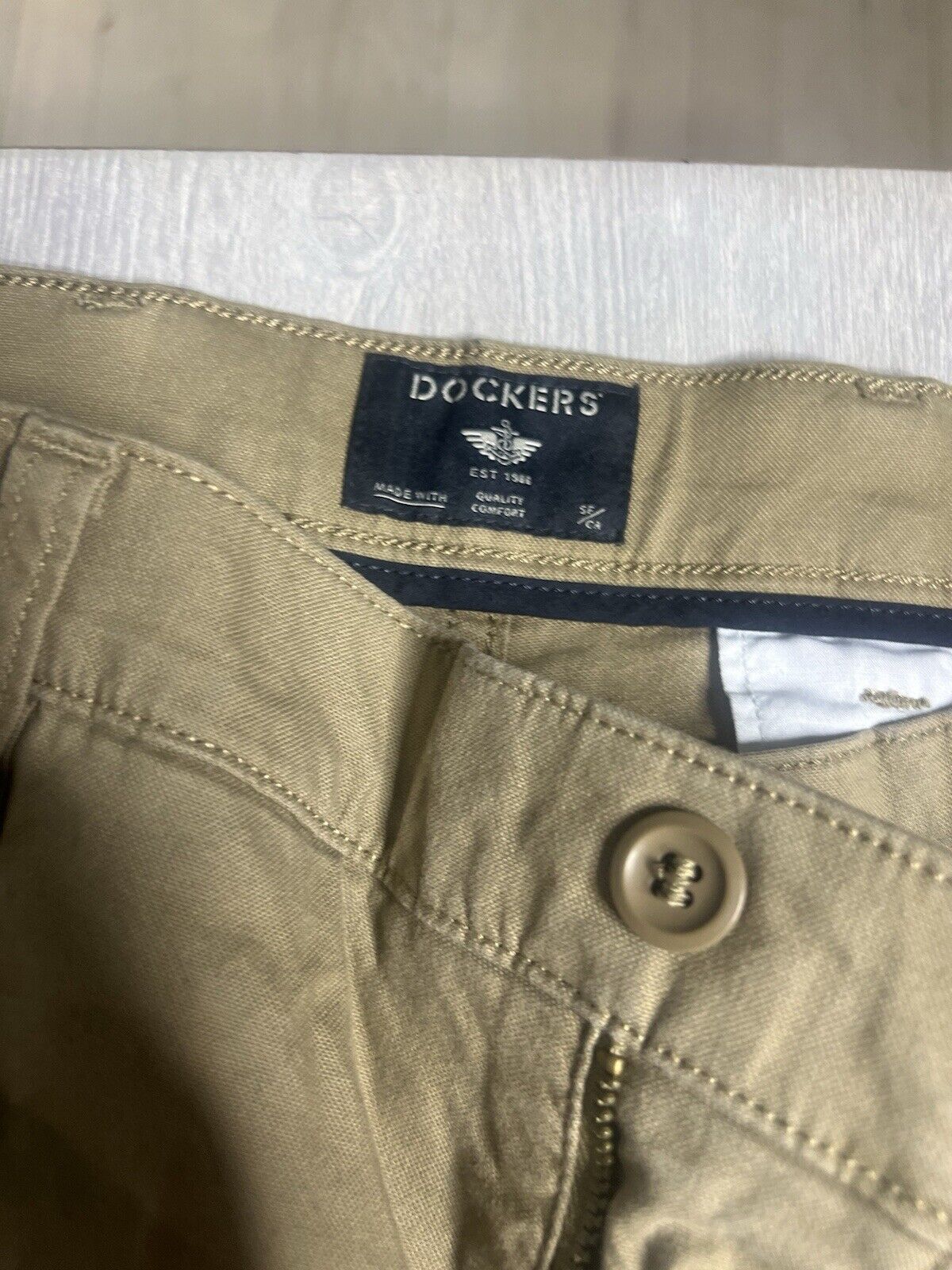 Dockers Men's Shorts and Pants!! Shorts 36 Pants Are W36 L29