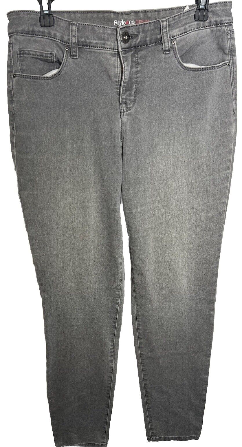 Style&Co,. Jeans Straight Leg Denim Women's Size 6