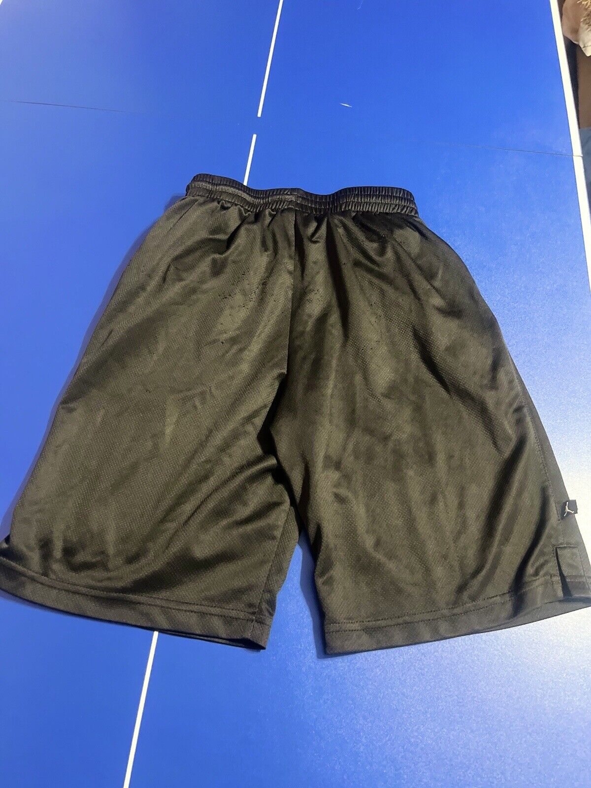 Air Jordan Athletic Shorts Youth Boys Size Medium (10-12) Black