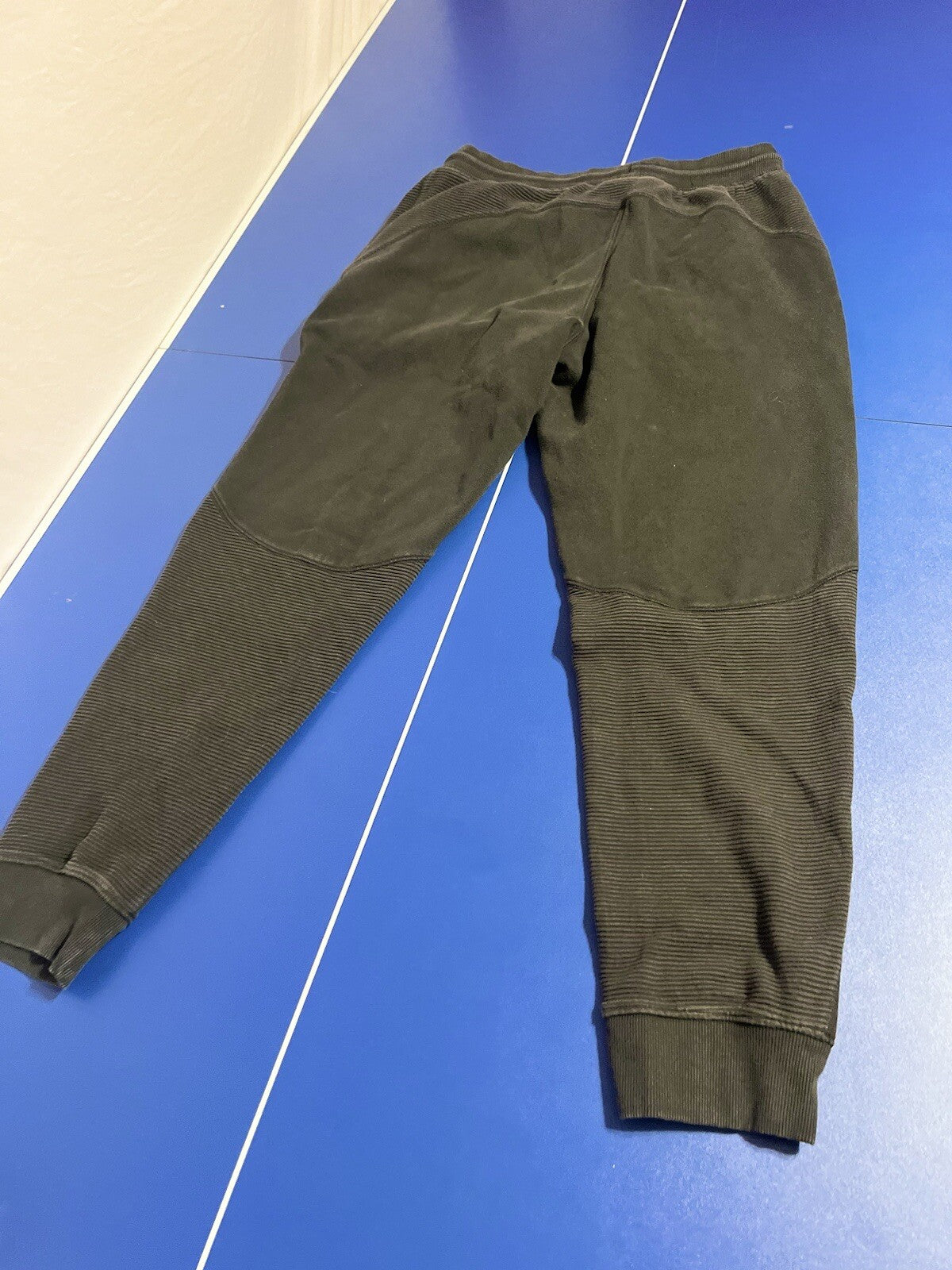 Under Armor Sweatpants, Black,Men’s Size Large, Loose Fit,Maryland Design,Rare