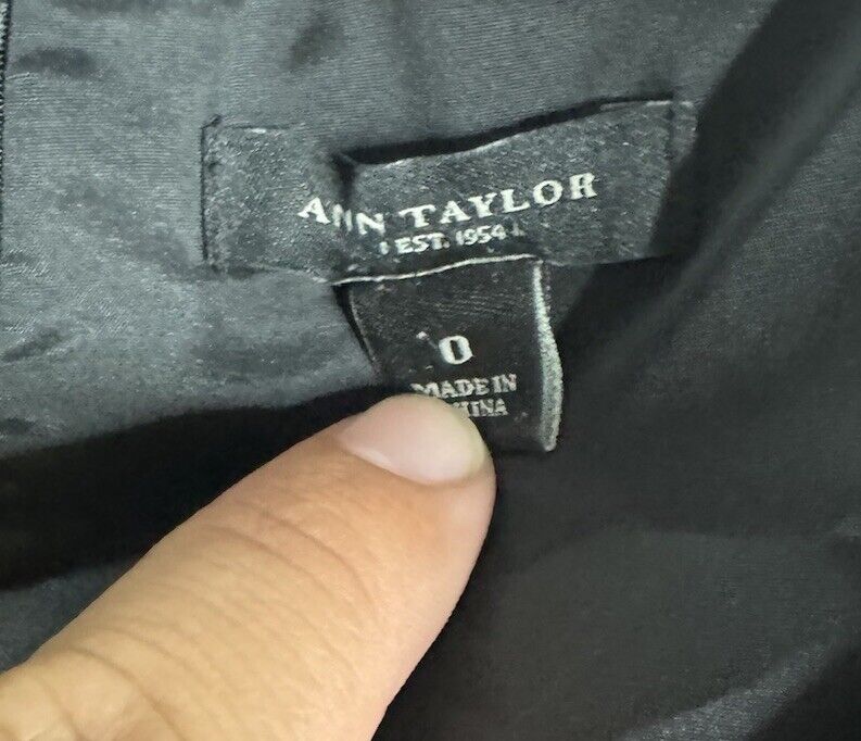 Ann Taylor LOFT Fit N Size 0Zip