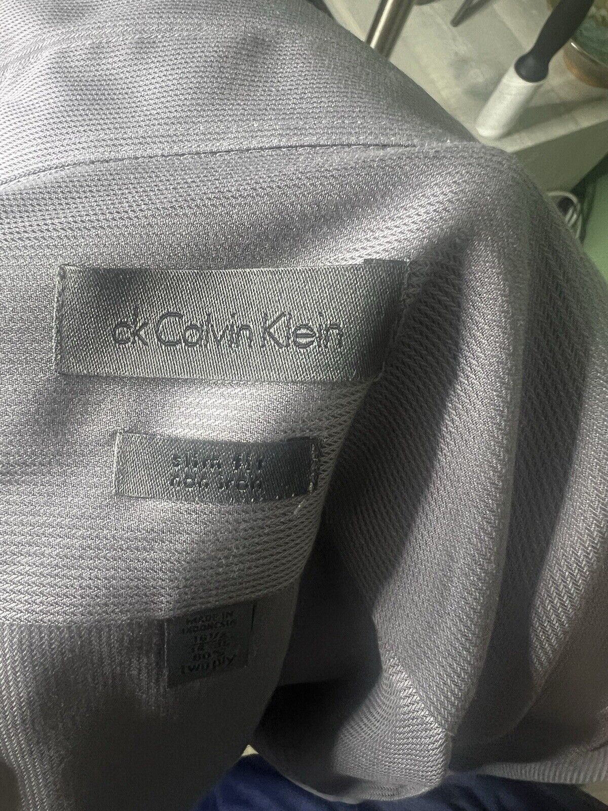 Calvin Klein Button Down Men's Shirt Large 16.5 - 34/35