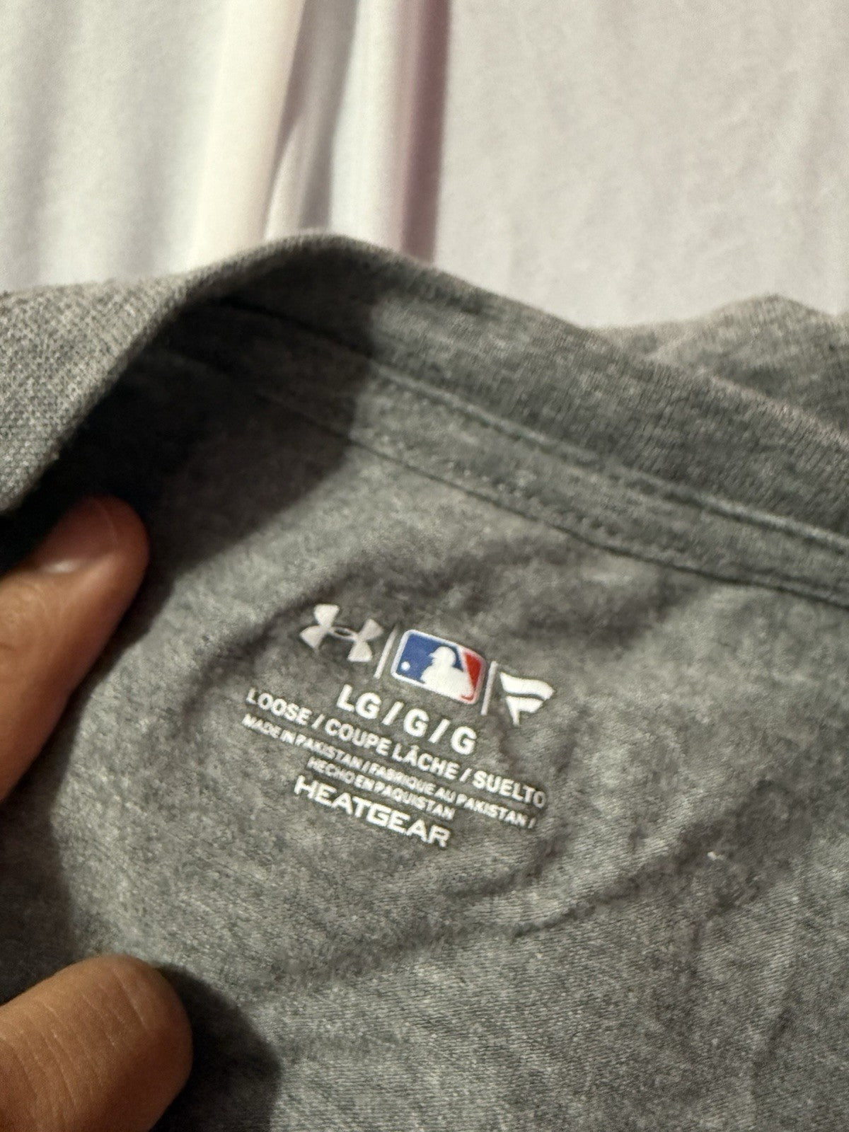 Men's New York Yankees Under Armour Logo Tri-Blend Shirt Large