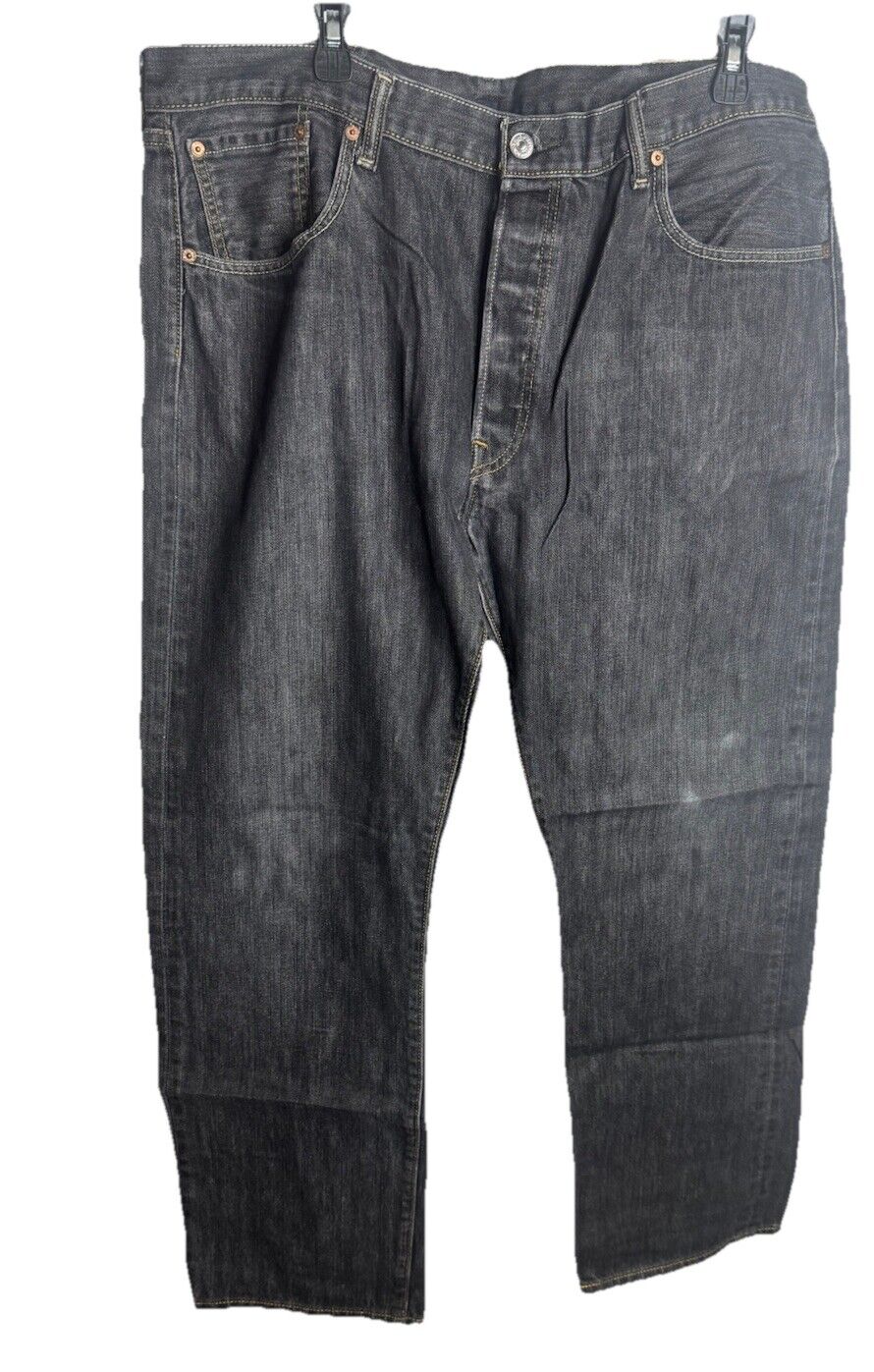 Levi's 501 Men's Jeans Button Size 40 x 32"
