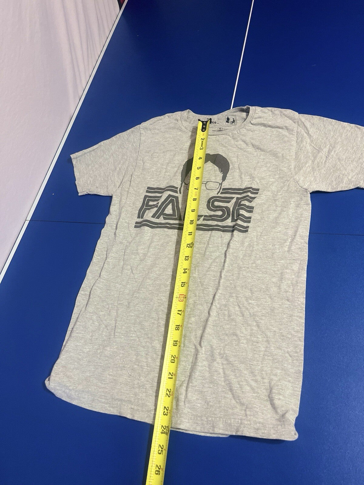 The Office Dwight Schrute False T-Shirt Size Small Athletic Fit