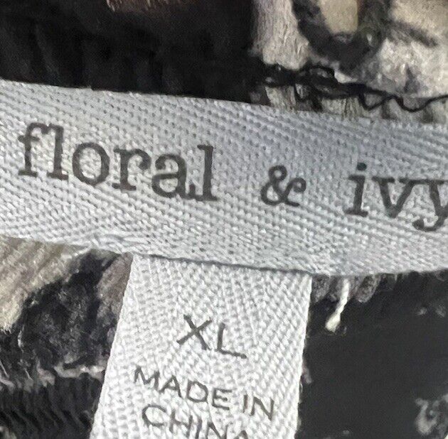 CROWN & IVY CURVY WOMENS FLORAL Print SHORT SLEEVES BLOUSE ~ XL