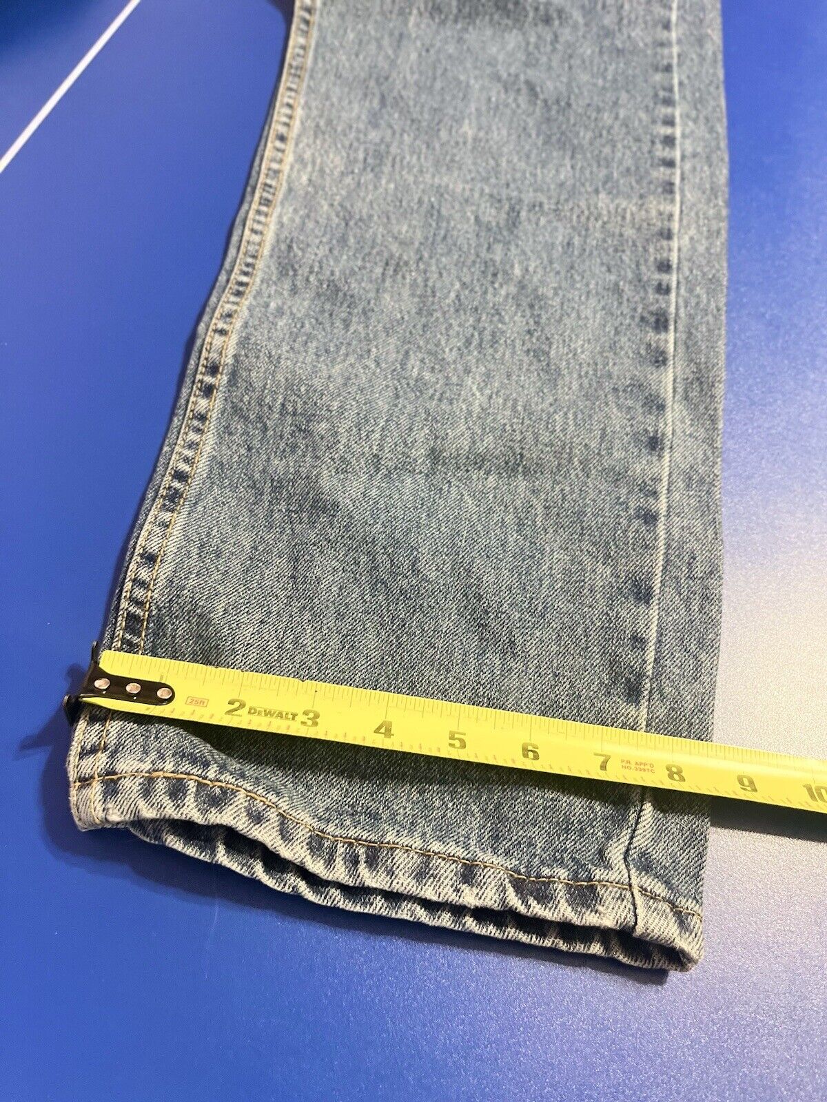 Levis 505 Jeans Mens 36x29 Regular Fit Straight Medium Wash Denim