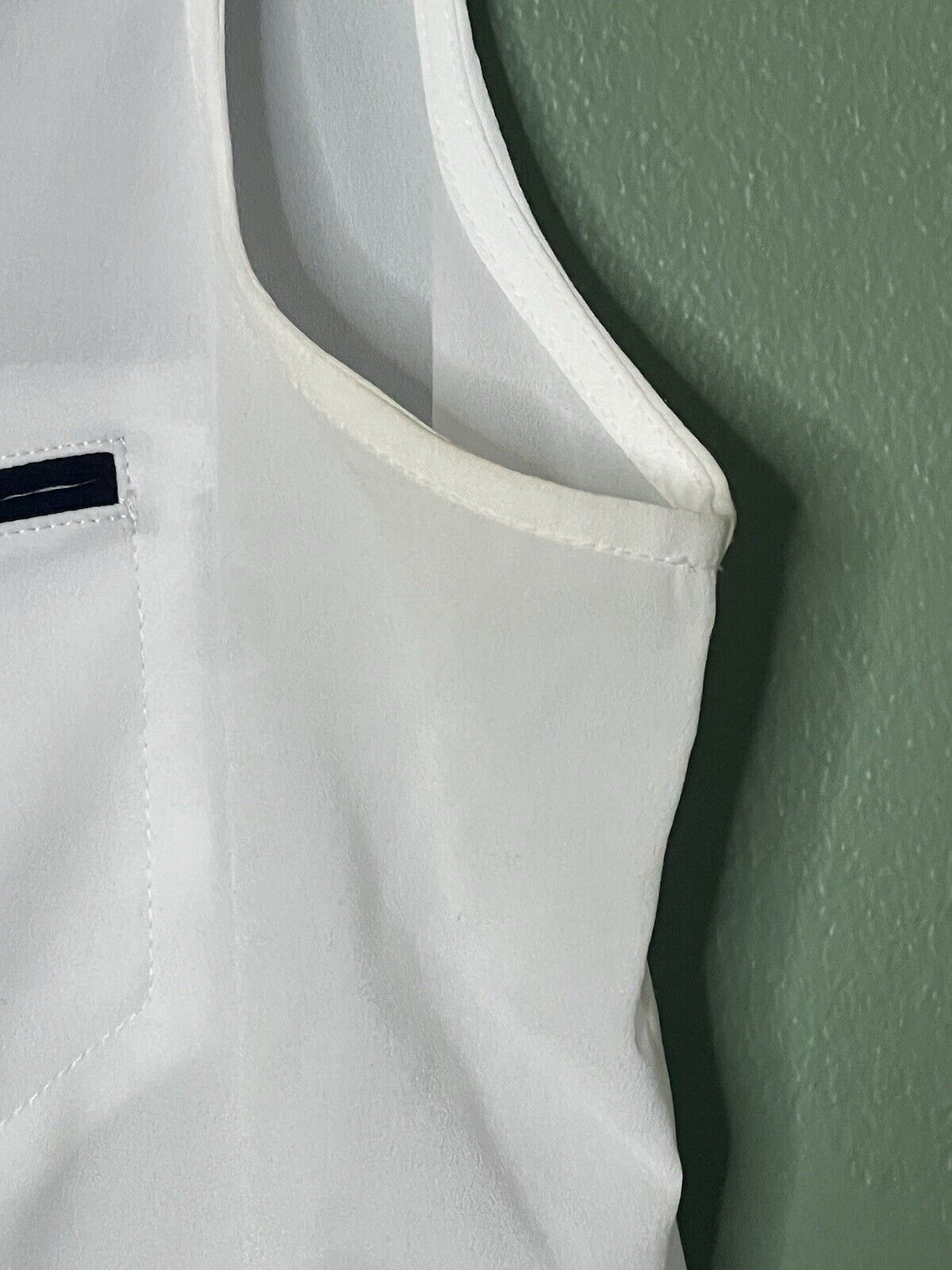 Apt 9 Blouse Size M White, Sleeveless