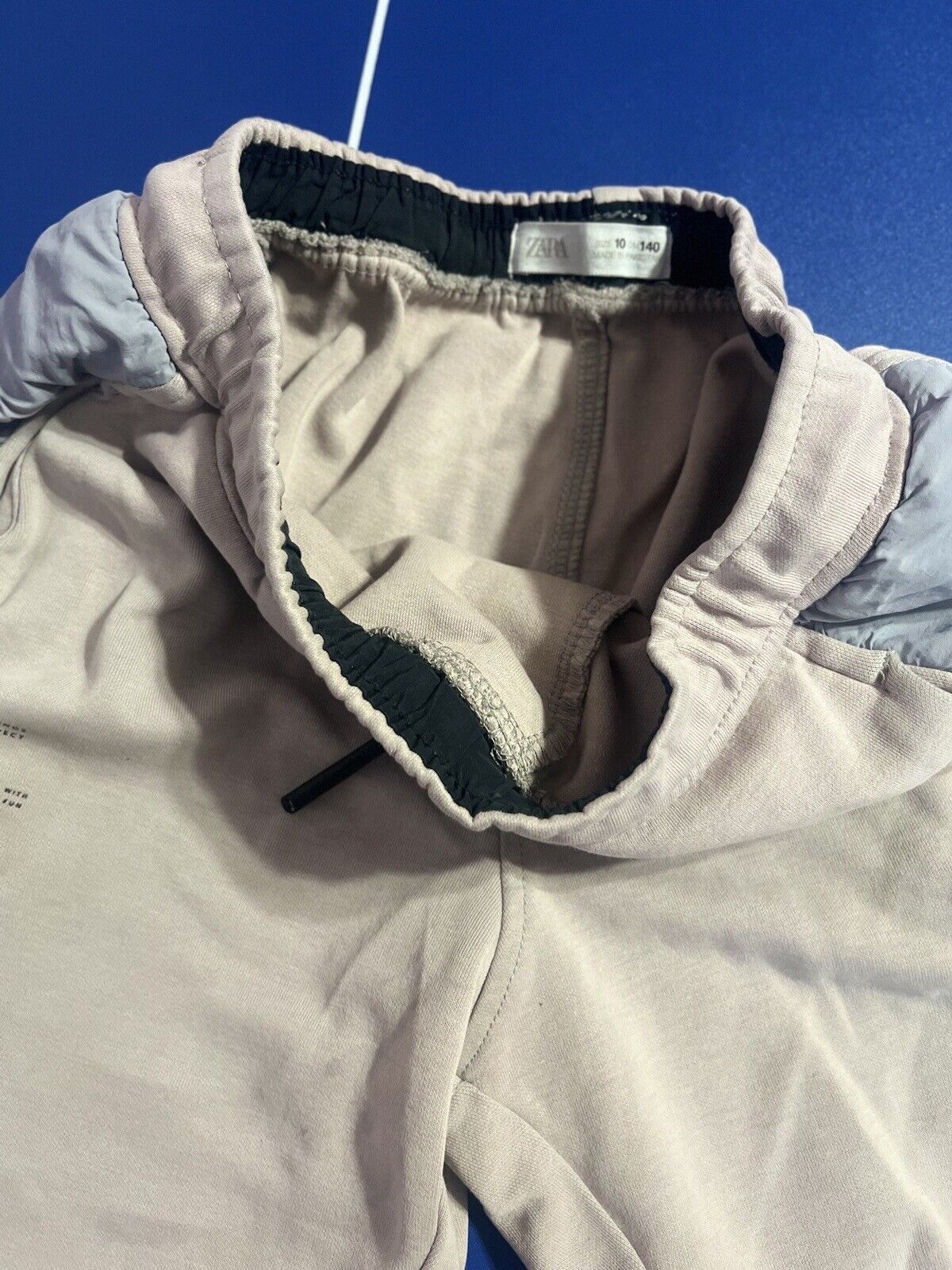 Zara Size 10 Shorts, Girls Comfortable Elastic Sweat-shorts, Beige Color, Rare