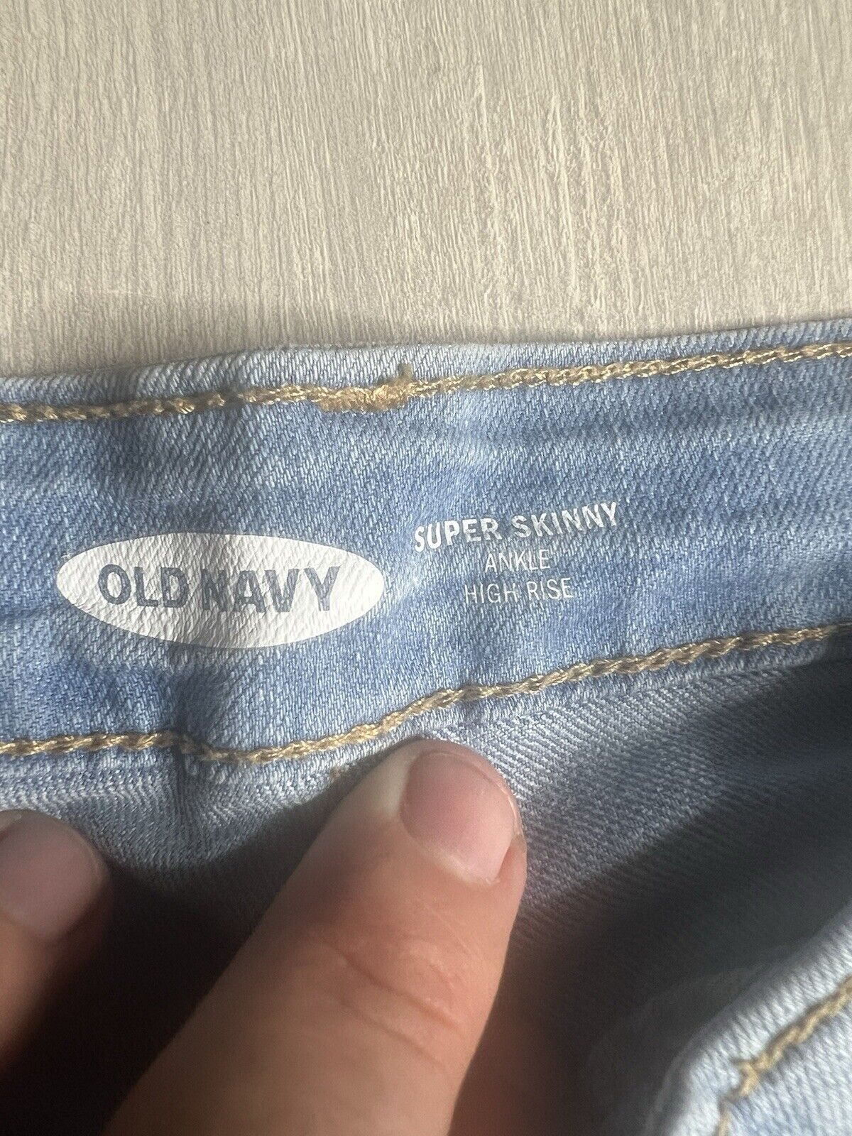Women's Size 6 Super Skinny Ankle Jeans Blue  Light Wash Old Navy