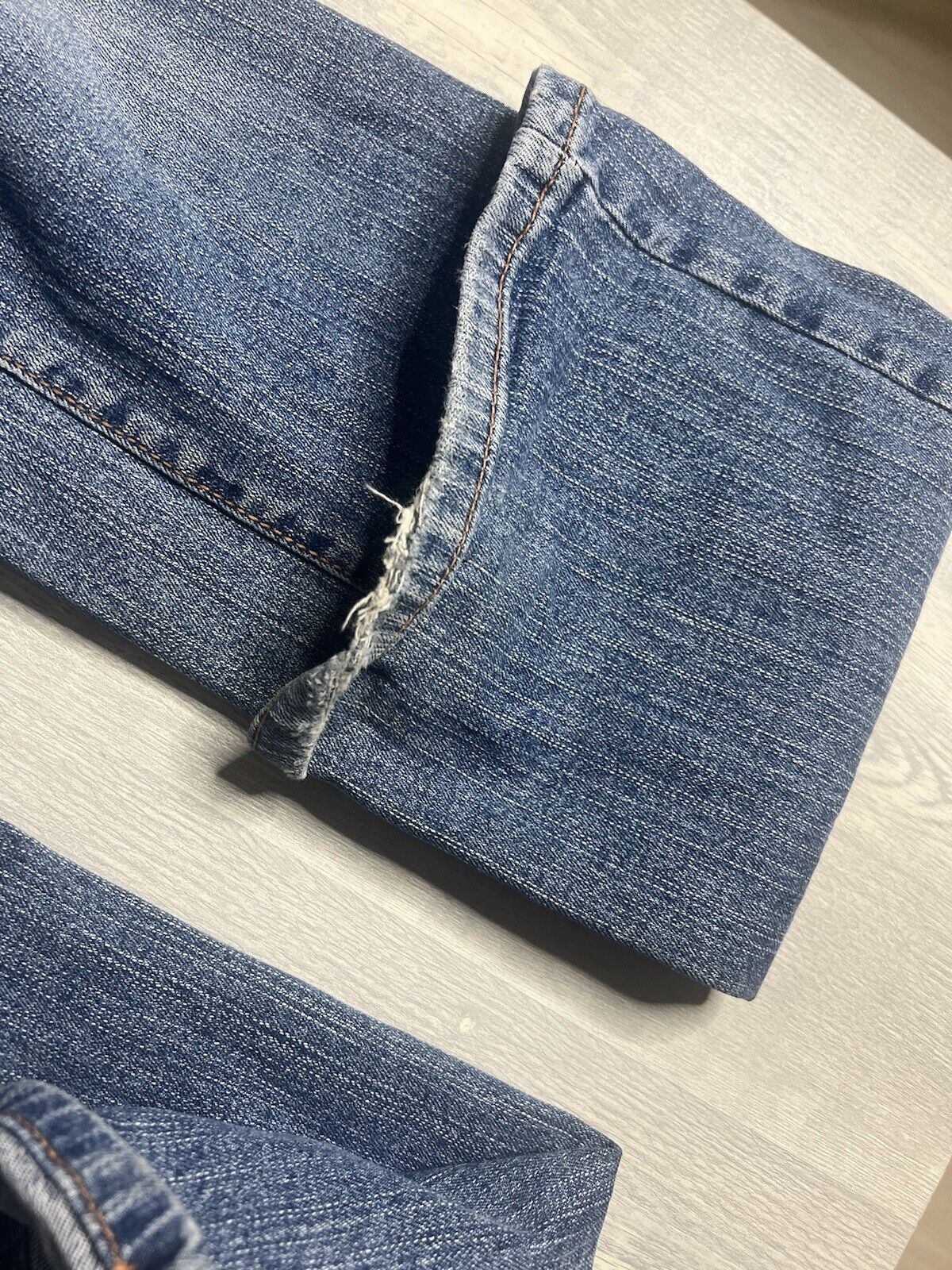 Guess Women's Skinny Jeans Size waist 28