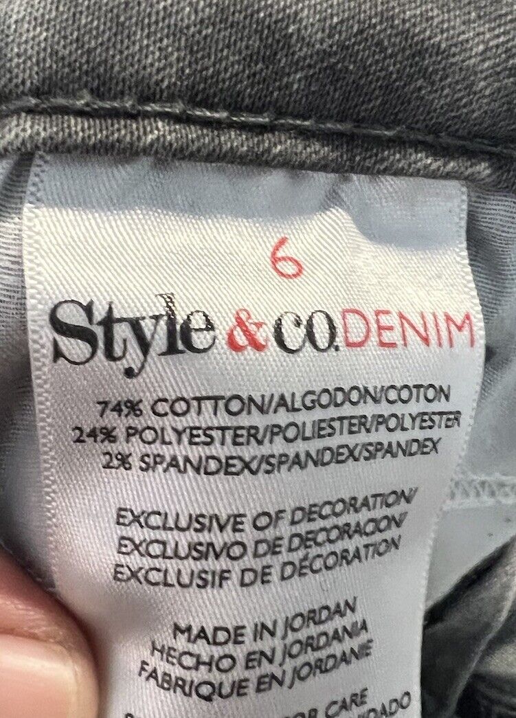 Style&Co,. Jeans Straight Leg Denim Women's Size 6