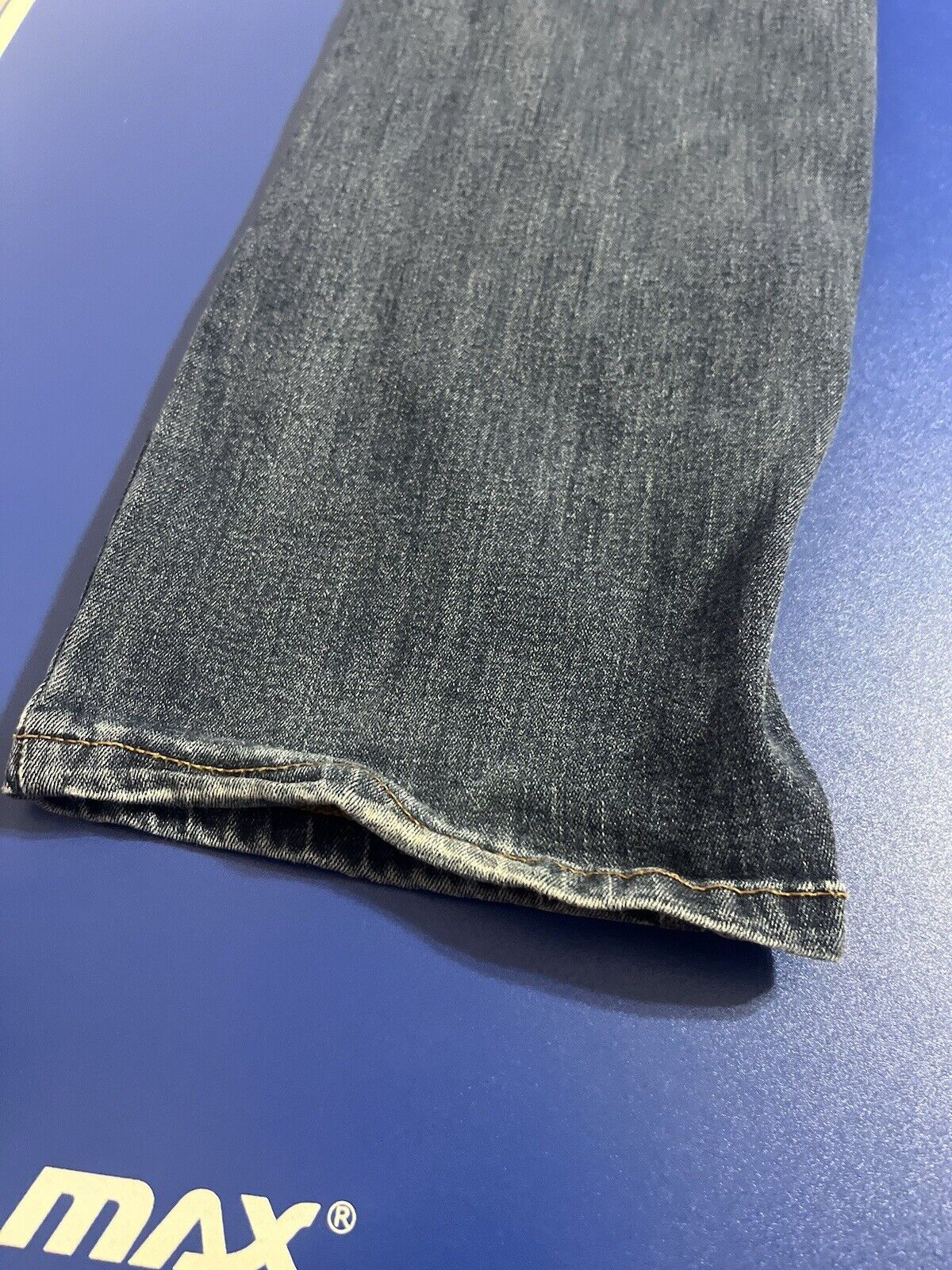 Eddie Bauer Denim Work Jeans Relaxed Basic Heavy Straight Blue Mens Size 38 x 32