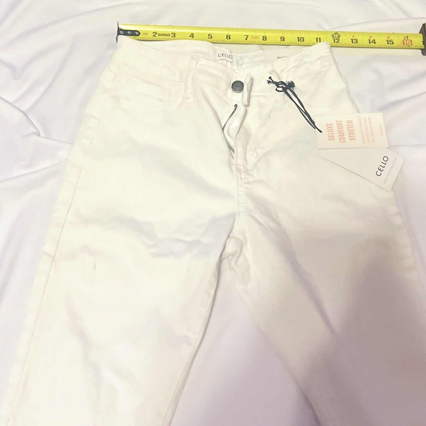CELLO Jeans, Mid Rise Crop Skinny, Deluxe Comfort stretch, Girls Size 01, White