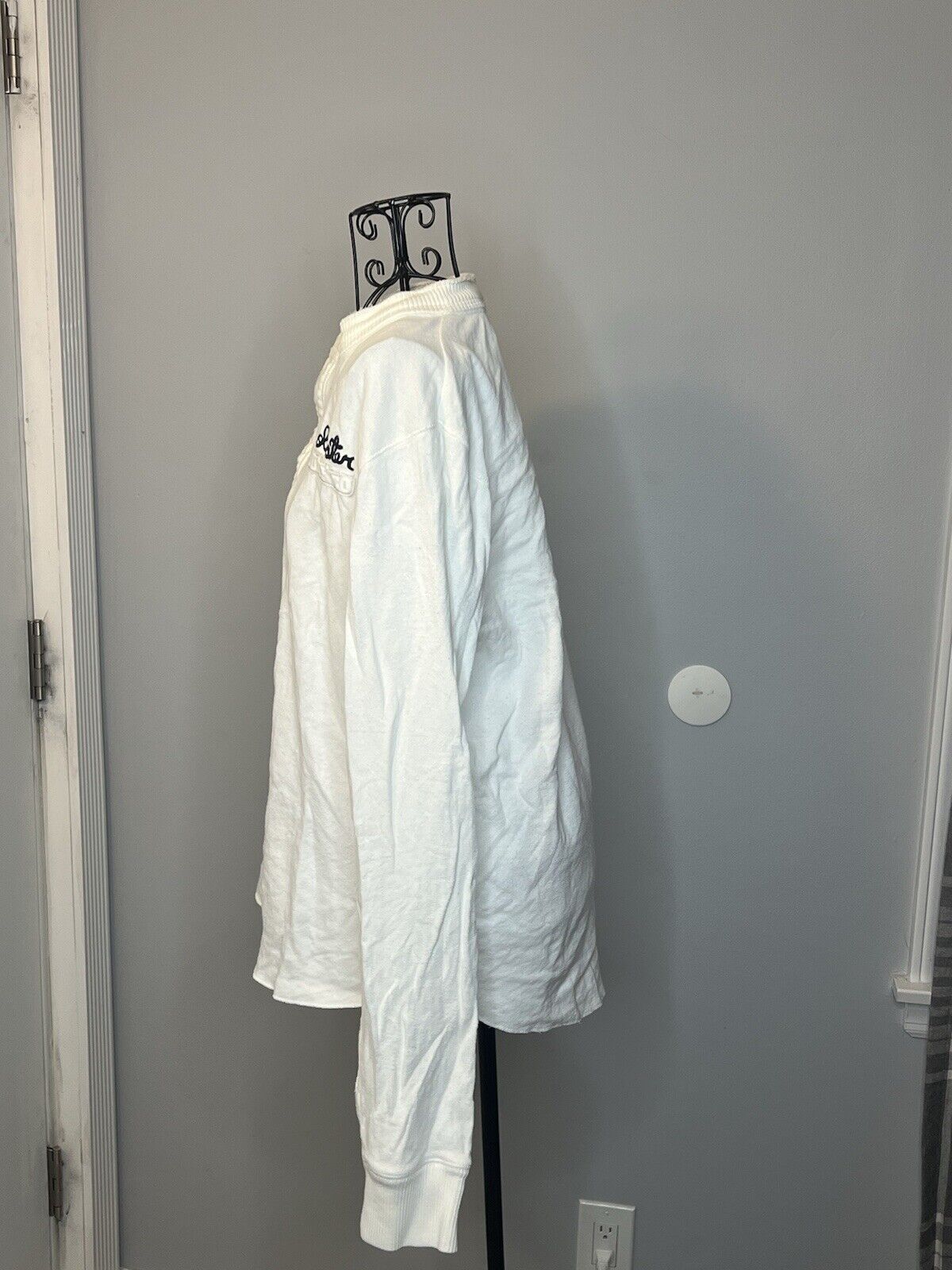 HOLLISTER LONG SLEEVE White SHIRT Size Large