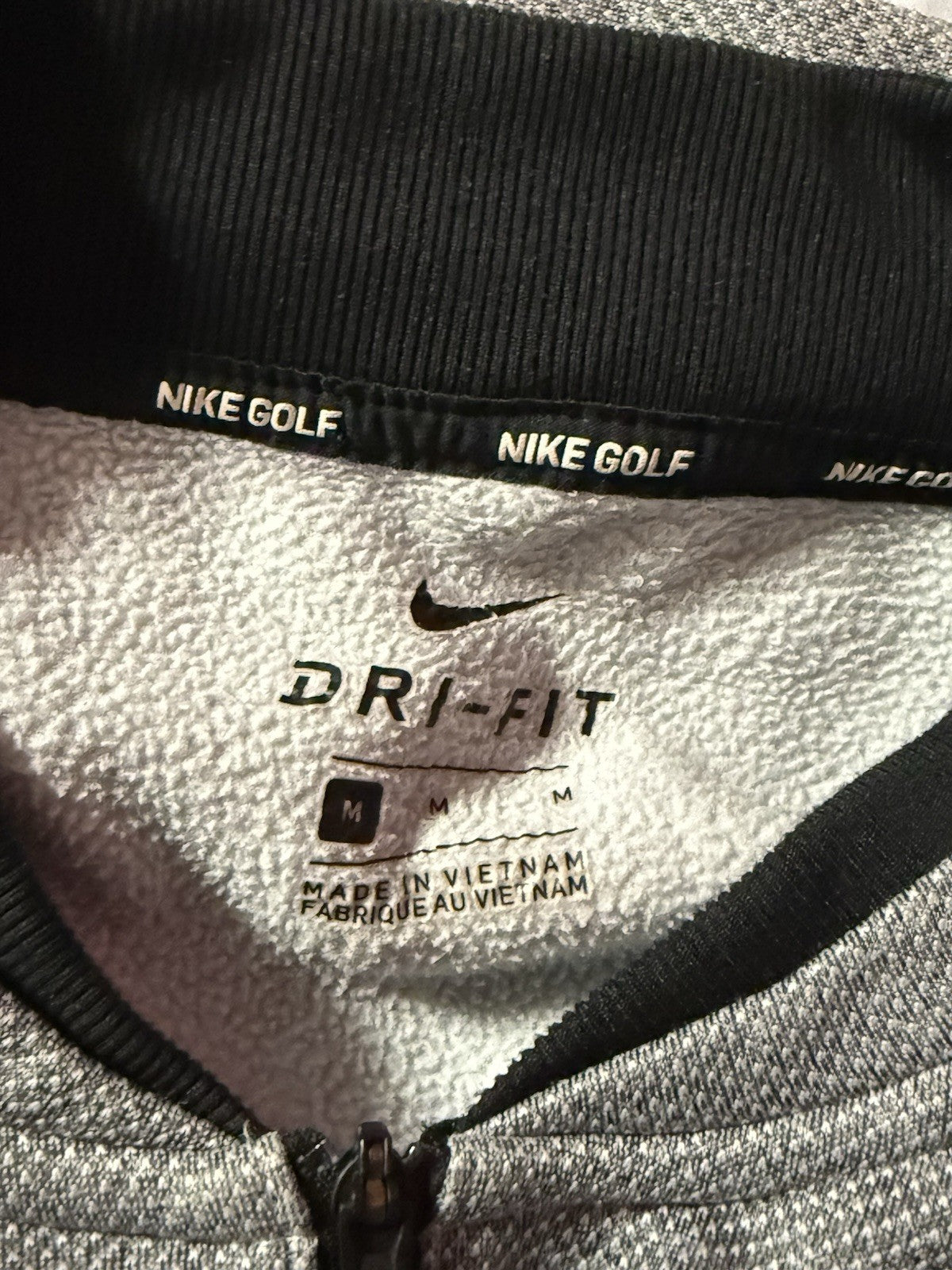 Men’s Nike Dri Fit Therma Half Zip Gray Pullover Sweatshirt Size Medium Gray