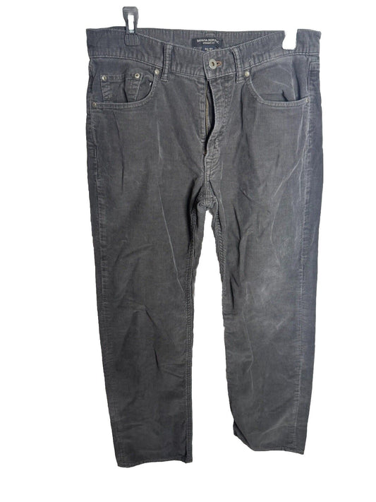 Banana Republic Mens Chino Pants Size 32/30  Flat Front Straight Leg