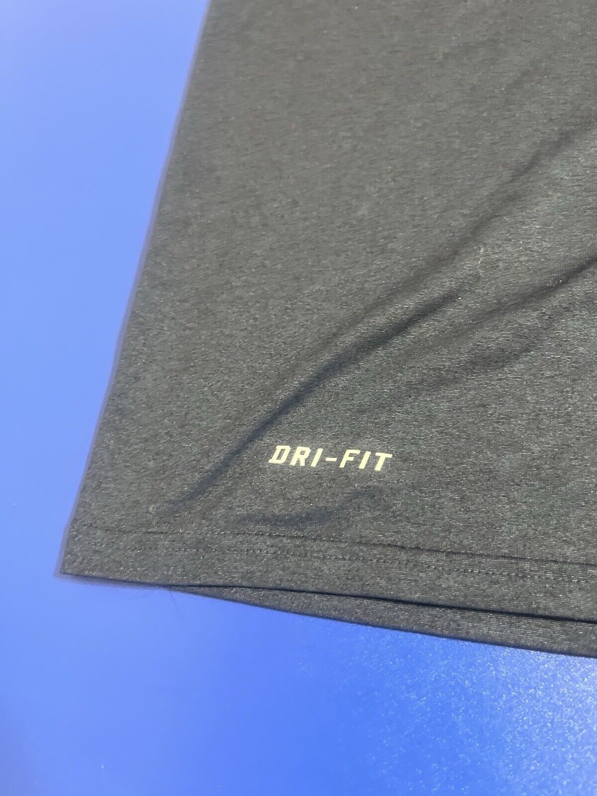 Men’s Nike Dri Fit Tee - Small Gray