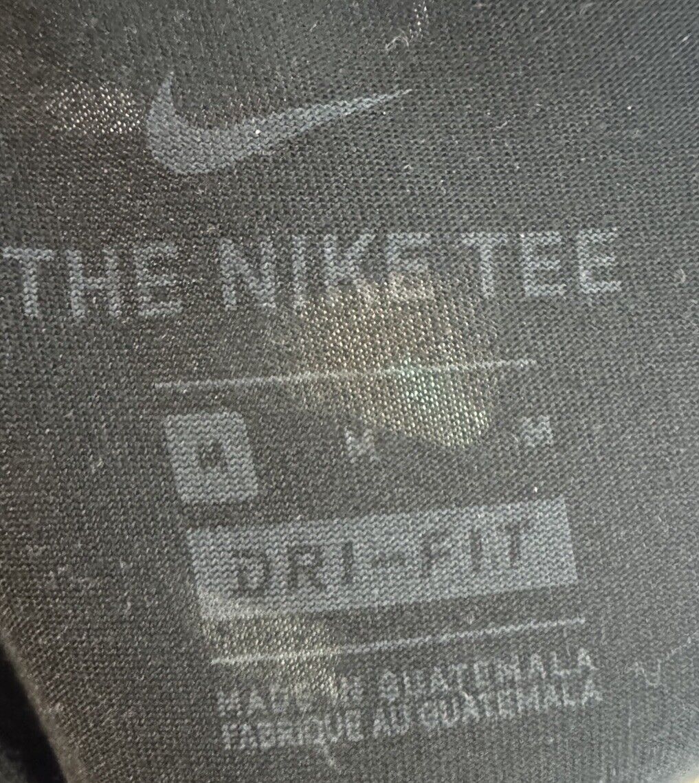 Men’s The Nike Tee Dri-Fit Medium T-shirt