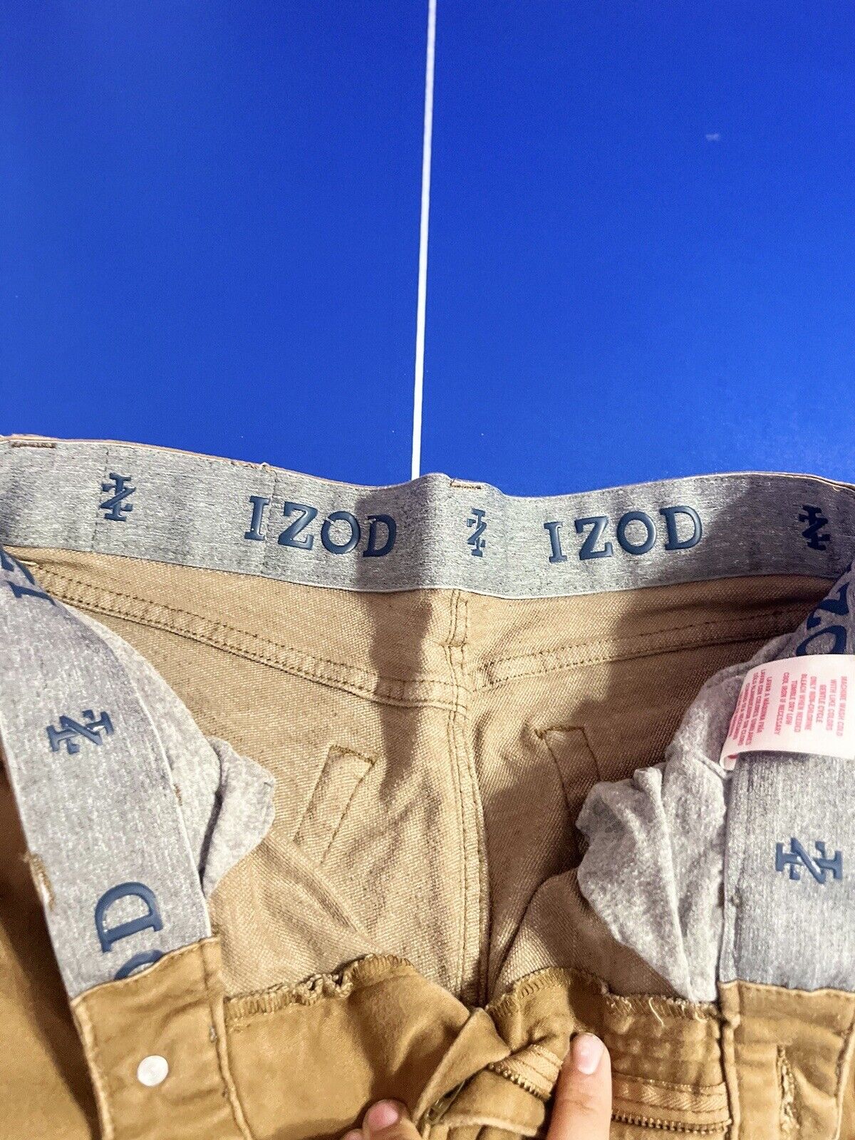 IZOD Men's Relaxed Fit Comfort Stretch Denim Jeans Vintage Khaki 32X34 NWT