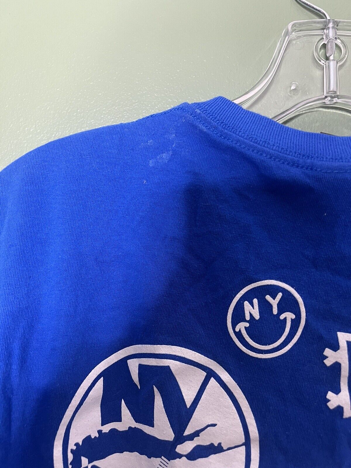 New York Islanders Shirt Men's M Blue NHL Hockey Graphic Tee Short Sleeve Logo
