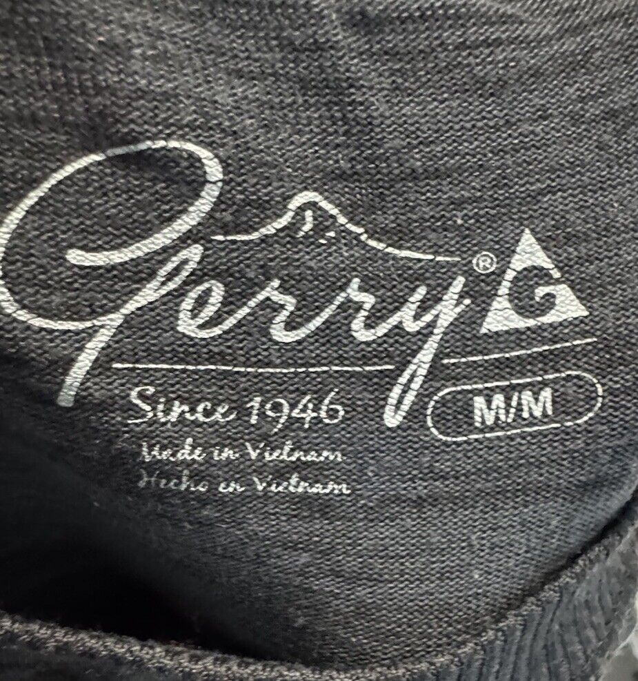 Gerry Crew Shirt Men's Size medium Long-Sleeve Pullover