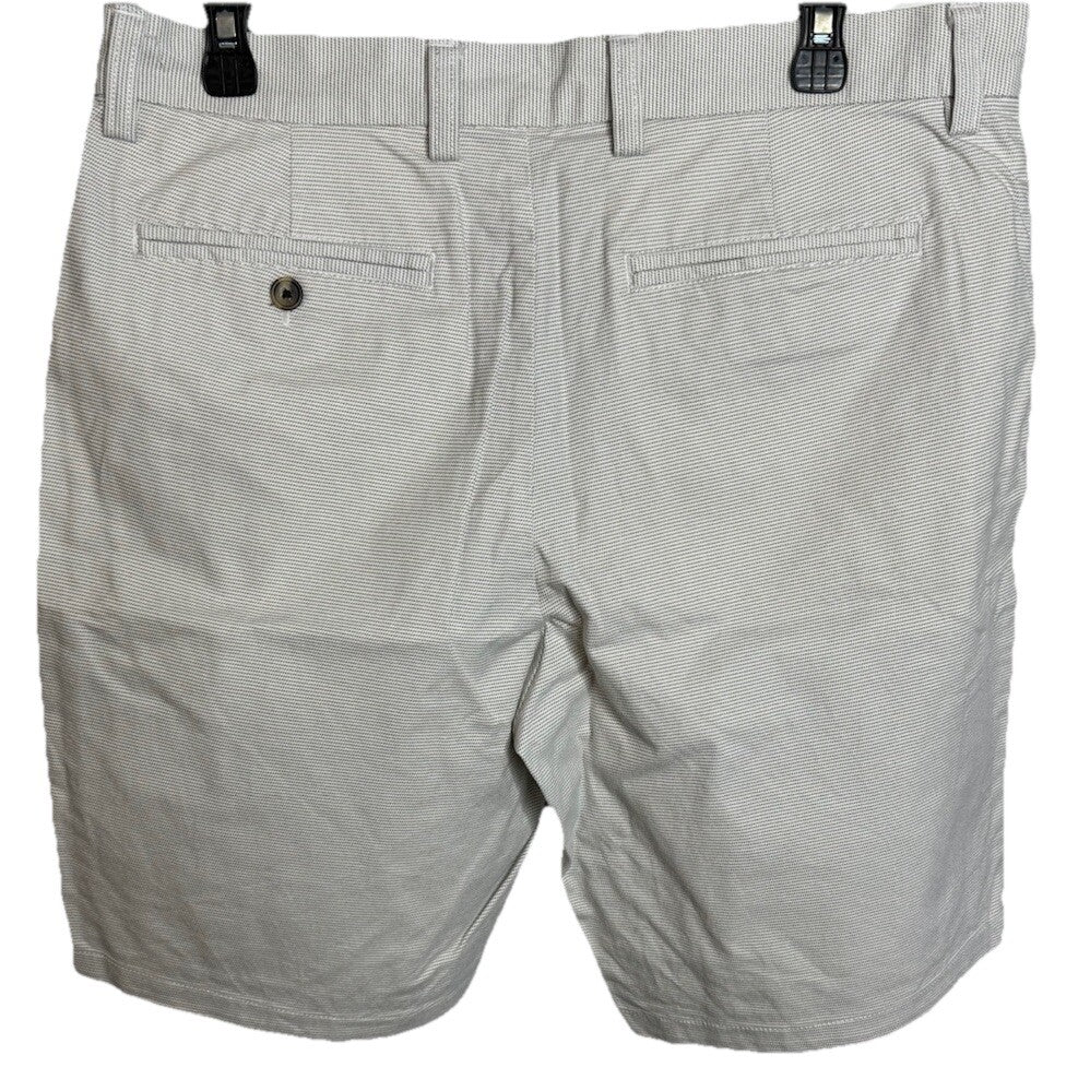 Old Navy Ultimate Slim Casual Shorts Men 32