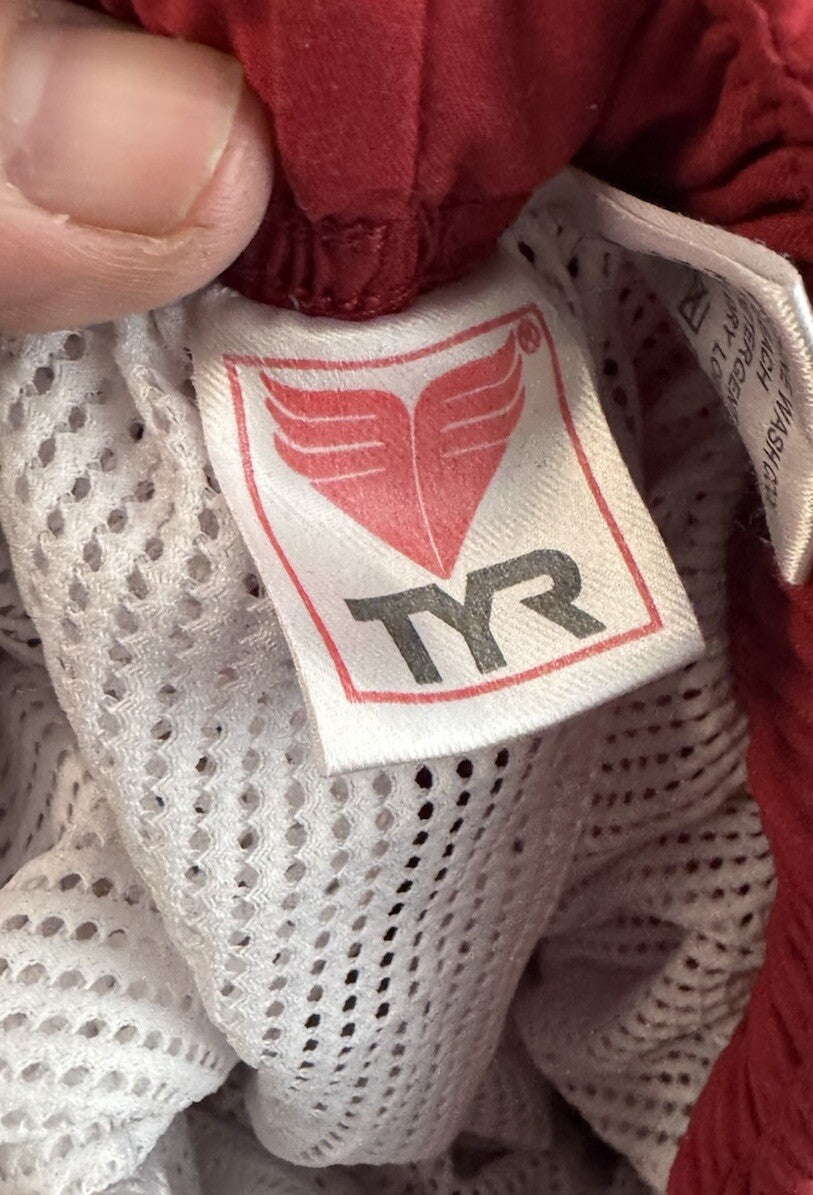 TYR Durafast Mesh Size Small