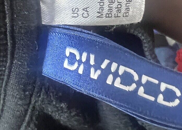DIVIDED by H&M Pullover Sweatshirt Size XS Long Sleeve