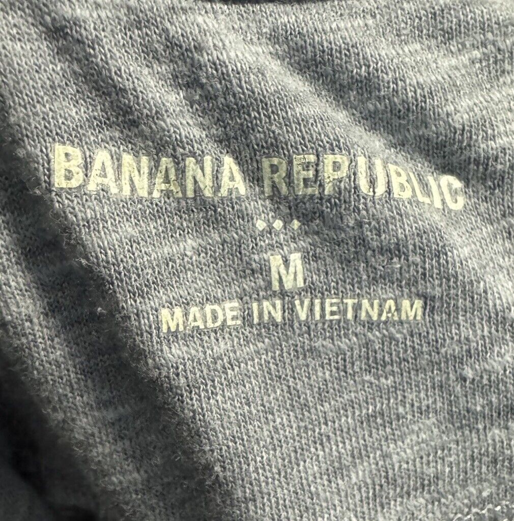 Banana Republic Men's long Sleeve Crew Neck Premium-Wash Tee T-Shirt, - M