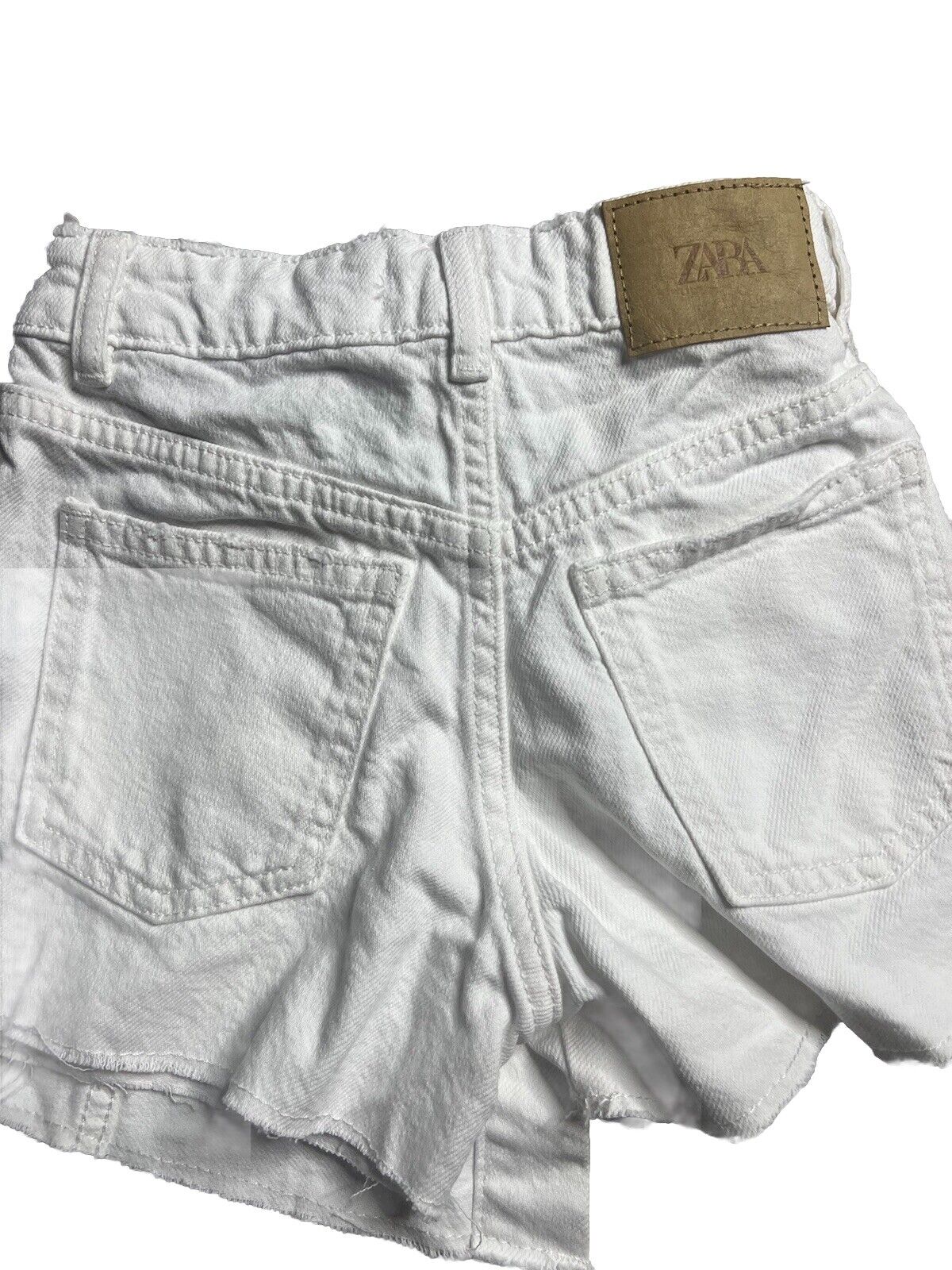 NWT ZARA Shorts White Denim Blend  Size 6