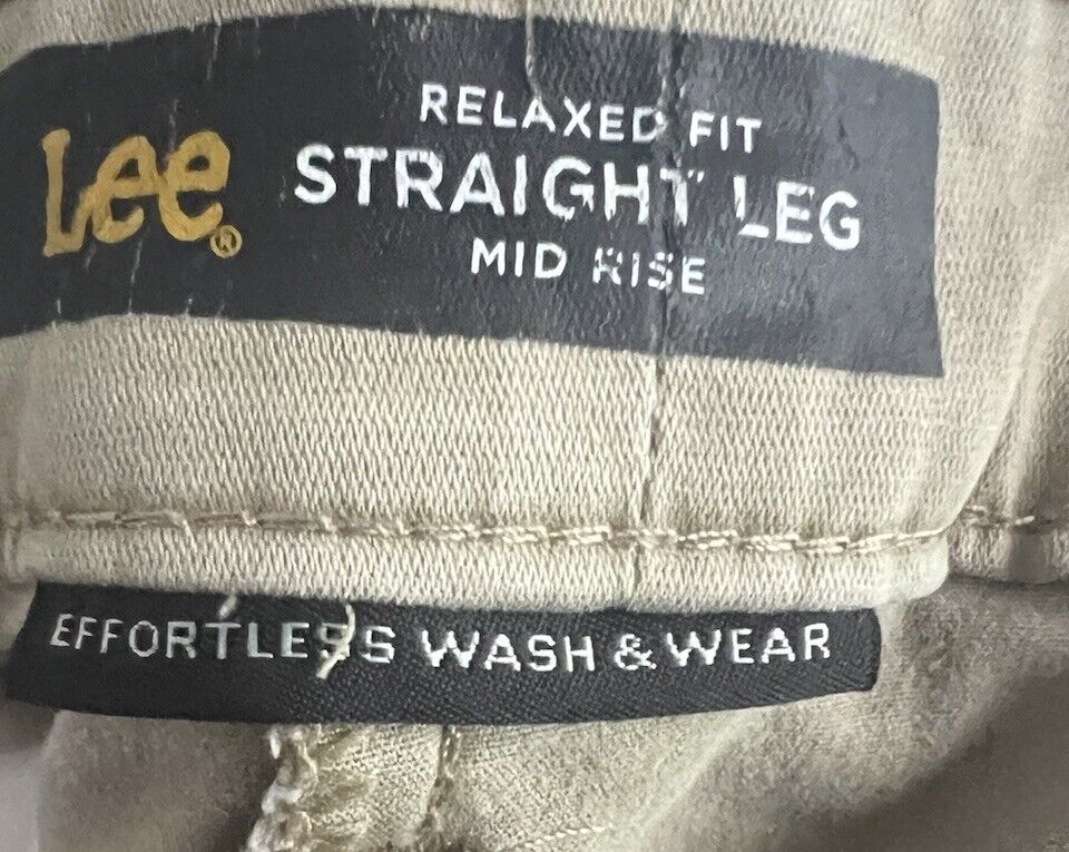 Lee Womens Size 14 Short Pockets Straight leg Khaki Jeans