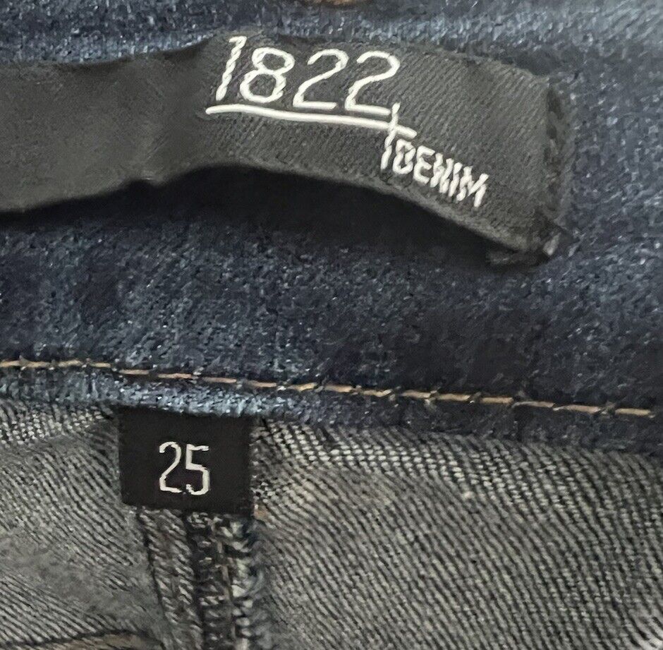 1822 Womens Size 25 Blue Jeans
