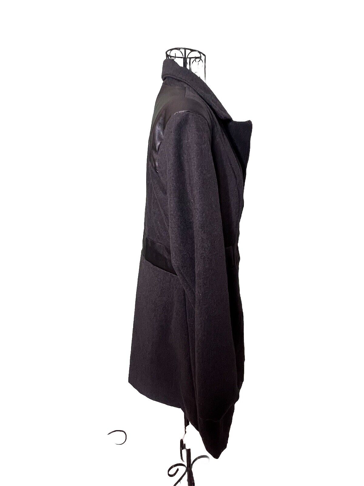Women's Coat Size Medium  Gray