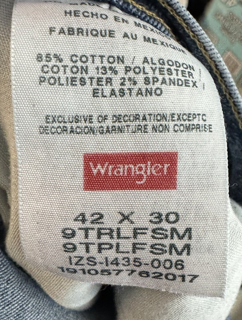 Wrangler Mens 42x30 Jeans Relaxed Bootcut Blue Jeans