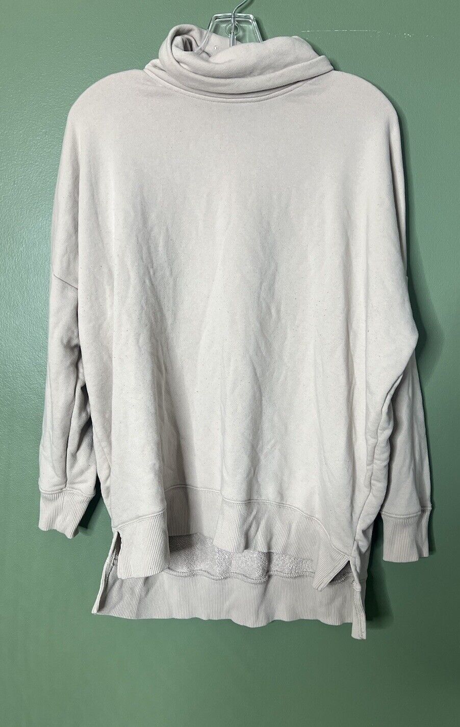 aerie turtleneck sweater Size M Womens