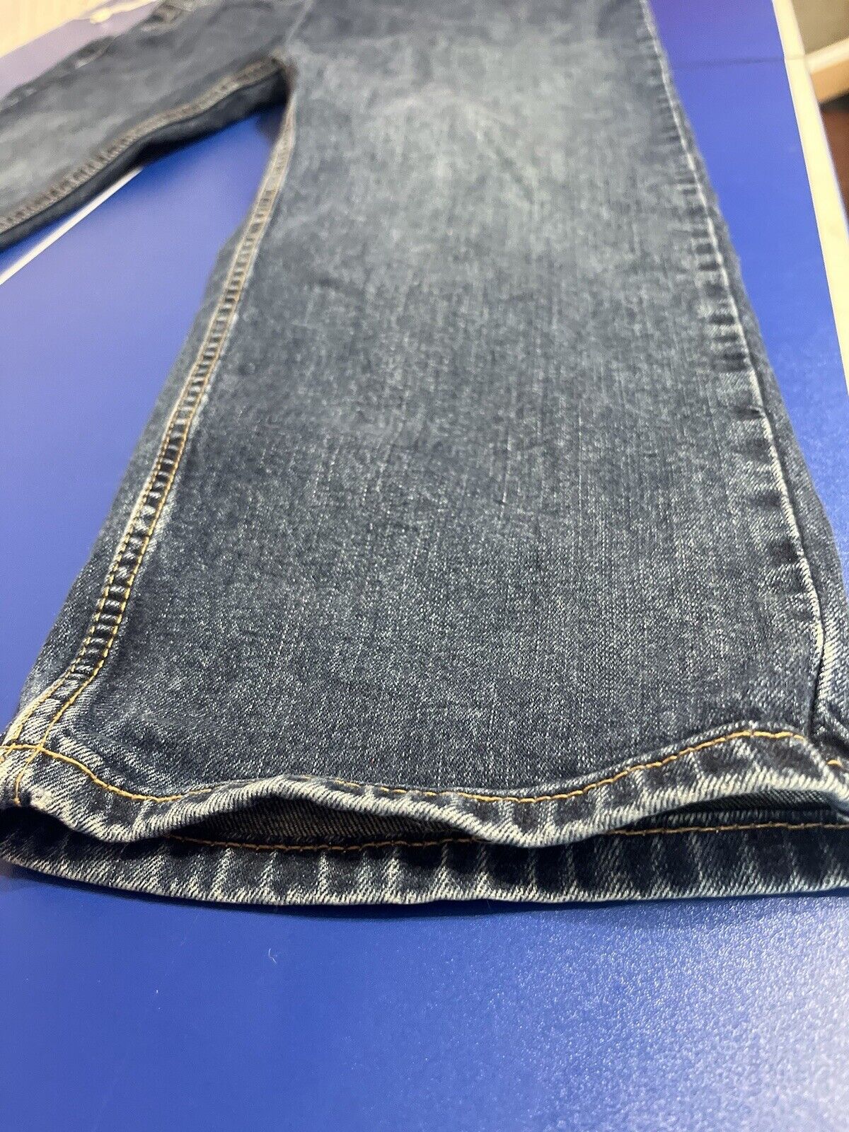 Levi's 505 Men's Jeans Size 38x 29