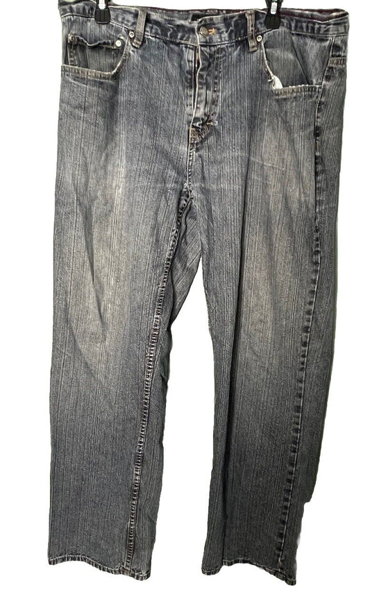 Men's Kenneth Cole Jeans 38/32 Wear And Tear Good For Work Make Offer
