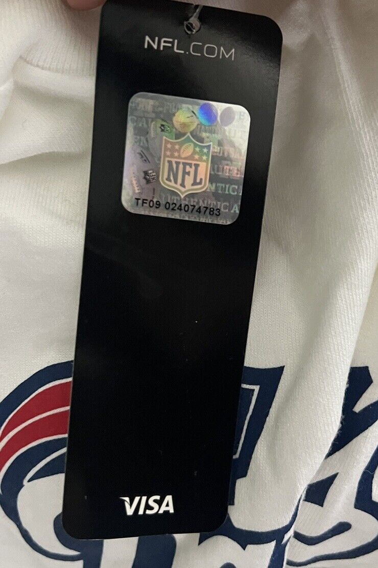 New England Patriots T-Shirt Large NFL Team Apparel/ New With Defects