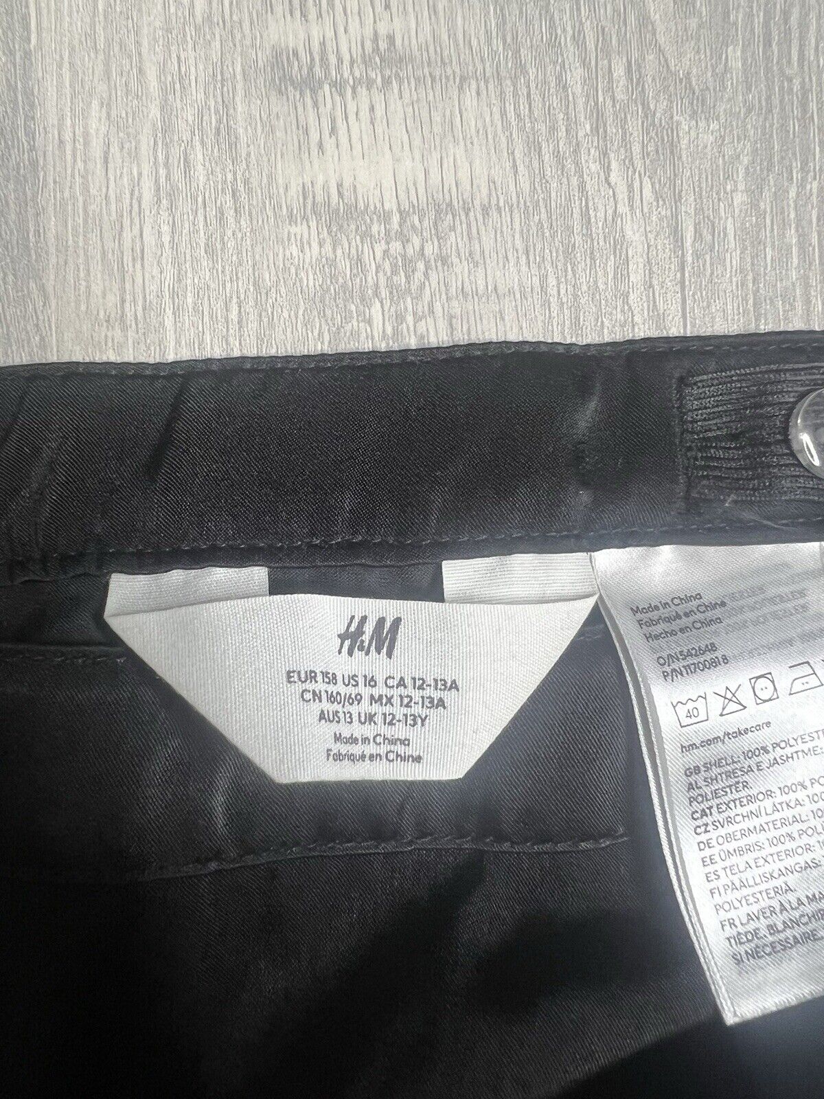 H&M SKIRT SIZE 16, And Brand New Luxxel Skirt Small