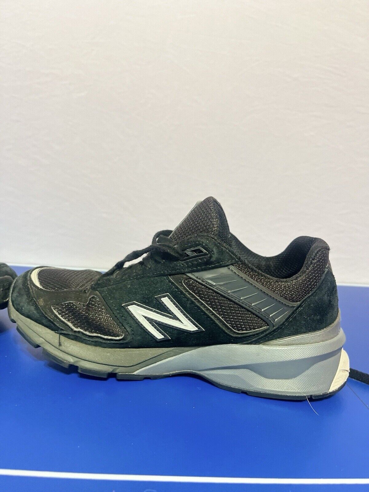 New Balance Womens 990 V5 Black Running Shoes Sneakers Size 9 USA