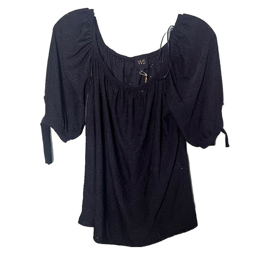 W5 Women Size Medium Eyelet Knit Top Pullover Short Flutter Sleeve Casual