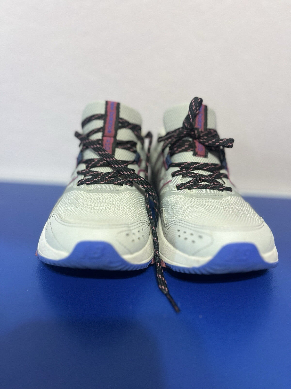 Women's New Balance Trail Running Shoe WT410LR8 Grey Blue Mesh Synthetic Sz. 7.5