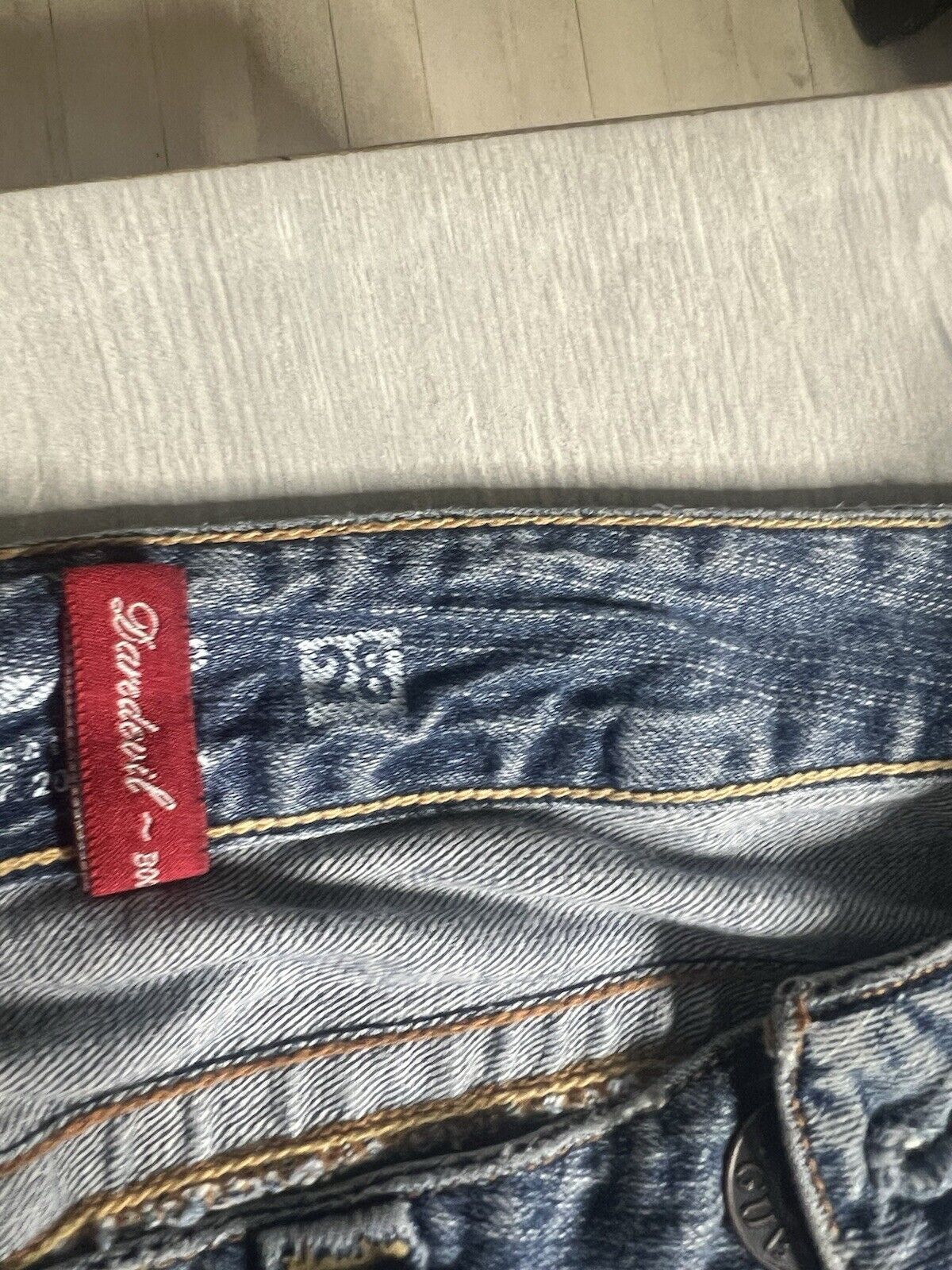 Guess Women's Skinny Jeans Size waist 28