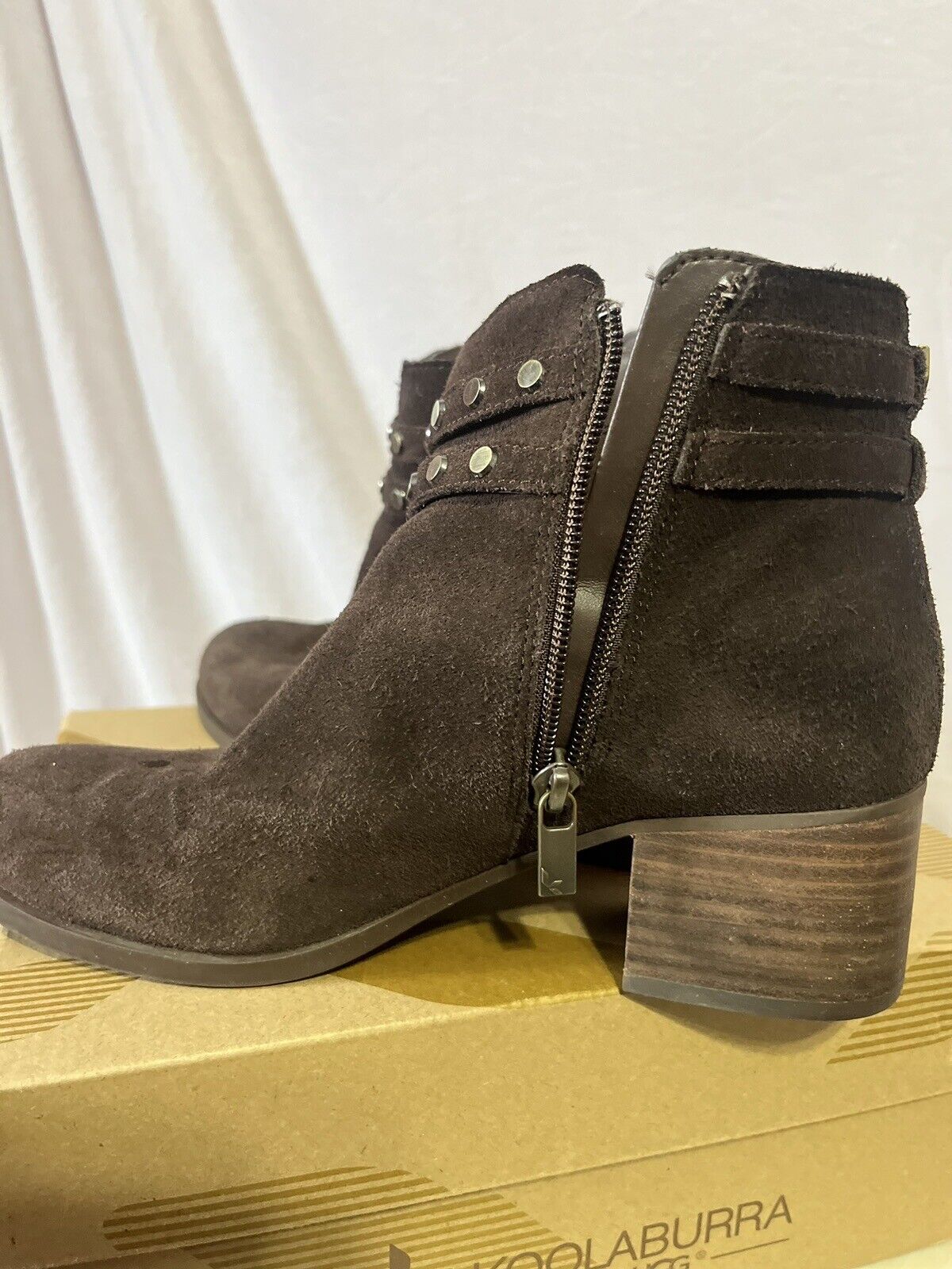 koolaburra by ugg, Women’s Size 7, Suede Brown Heeled Boots, Rare Find,