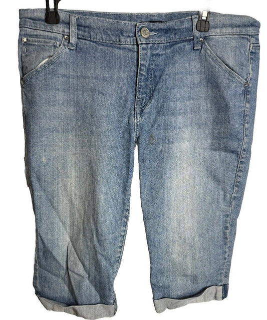 New York & Company Cuffed Skimmer Women's size 12 Wash Blue Denim Jeans