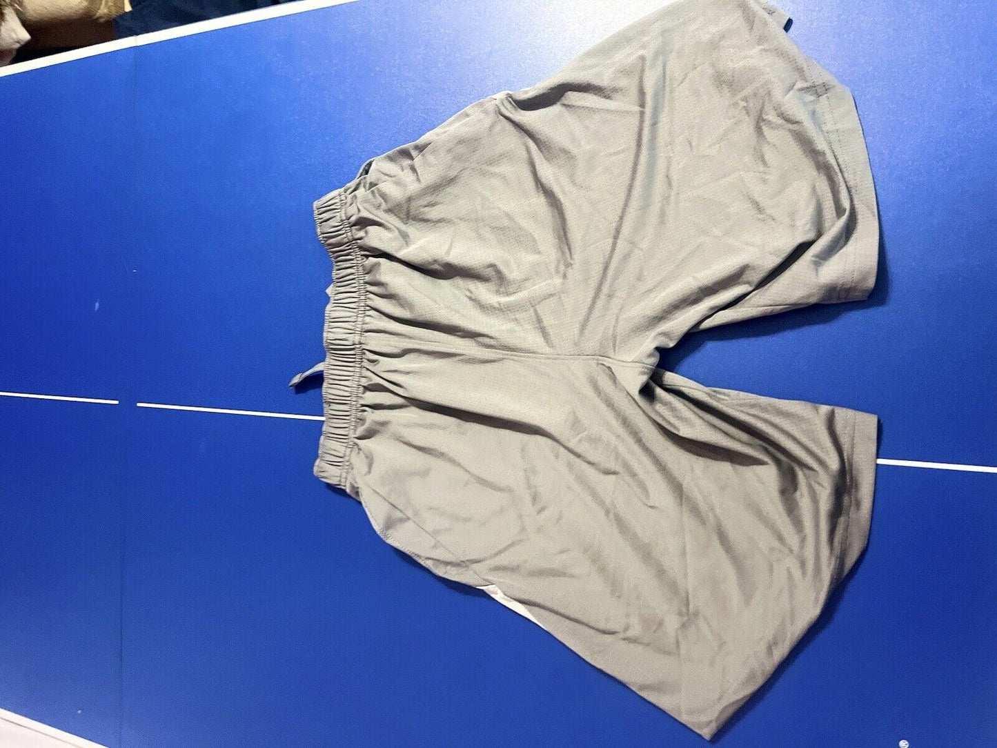 Nike Men’s Dri Fit Shorts Medium Gray With Pockets Athletic Running Gym