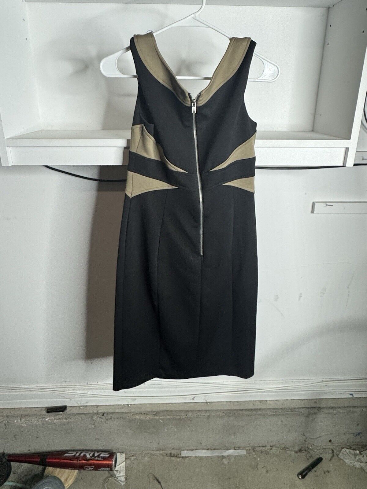Maggy London Sleeveless Sheath Dress Size 8