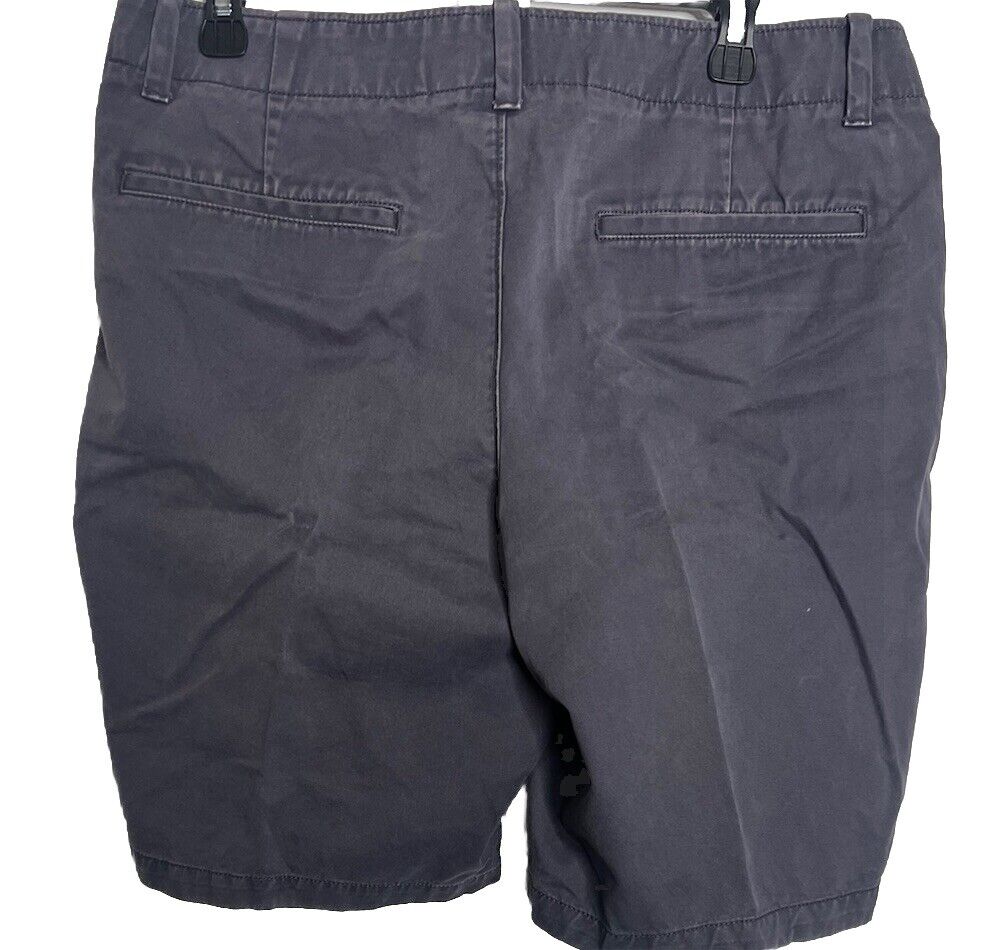 Gap Shorts Men's Shorts Casual Chinos EUC (Actual Waist Sz 34)